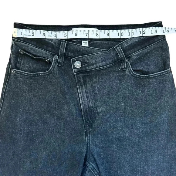 Abercrombie & Fitch Curve Love - Ultra High Rise 90s Straight Jean - Picture 6 of 9